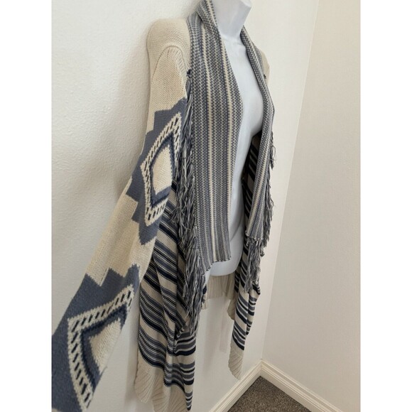 PJ Salvage Womens Waterfall Fringe Southwest Aztec Boho Cardigan Sweater Medium - Picture 2 of 6